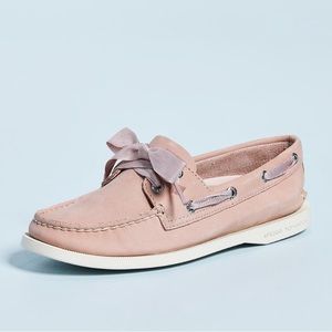 Sperry Topsider Light Pink Ribbon Boat Shoes